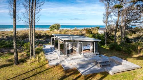 Mahia House | Mahanga Dunes Retreat - Mahia Holiday Home
