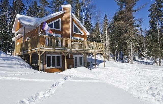 Oquossoc House | Mahara 1 by Morton & Furbish