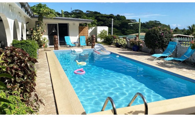 Mahina Bed & Breakfast | Mahina's Lodge