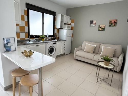 Arrecife Apartment | Mahostly Apartamento Comillas PF