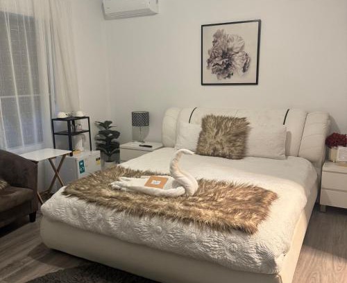 Truganina House | Mahzan Master Bedroom Ensuite