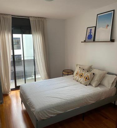 El Port Apartment | Mai&Maud Fira Apartment