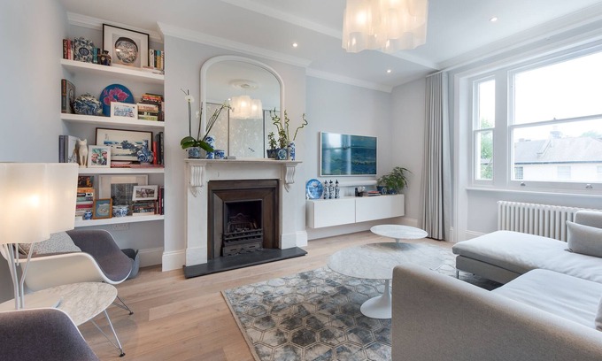 Little Venice Apartment | Maida Vale Elegance - Two Bedroom Apartment, Sleeps 5