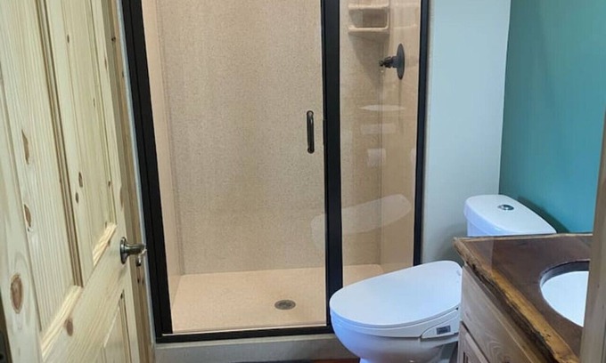 Buchanan County Apartment | Main Selah Hills Ranch