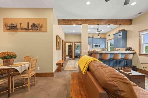 Highlands Apartment | Main Street Elevated