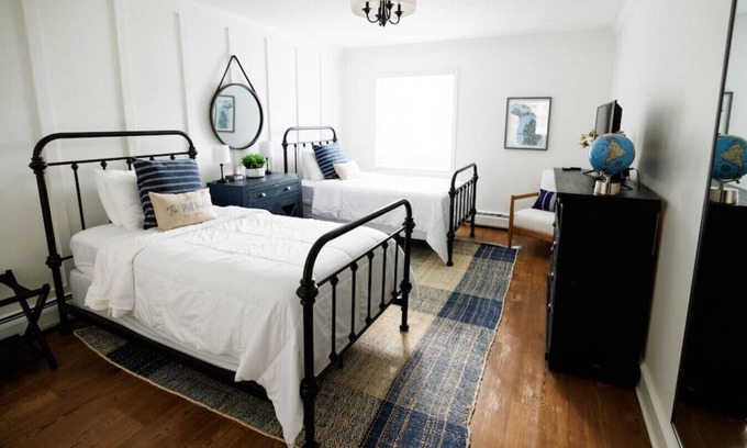 Clarkston Condo | Main Street Suite - Millpond Inn