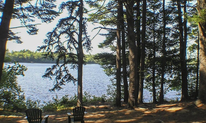 South Sanford Cabin | Maine Cabin on Beautiful, Quiet Lake.Close to Ocean