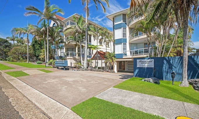 Port Macquarie Apartment | MAINSAIL 3 - Walking distance to Town Beach