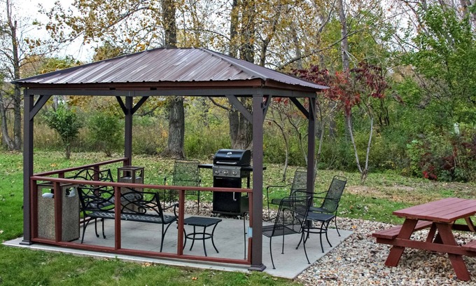 Oakdale Hotel | MainStay Suites Coralville - Iowa City