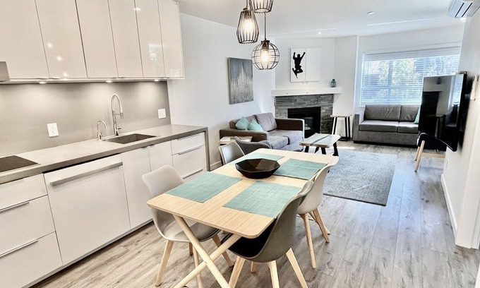 Village North Condo | MainVillage! 2 Bedroom, 2 Bathroom, A/C, KingBed, Laundry, Parking, EV Charging!