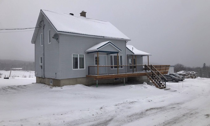 Saint-Pierre-de-Broughton House | Maison chez Dom The peace and quiet of the Chaudière Appalaches countryside