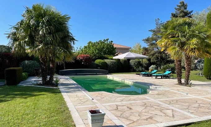 Lucenay House | Maison 6/10 Personnes Avec Piscine vue Golf