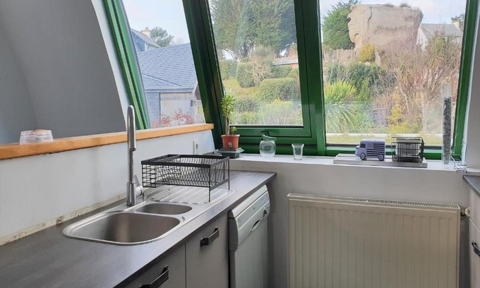 Tregastel Villa | Maison 6 pers, avec jardin clos au centre de Trégastel, à 500m de la plage - Réf 179