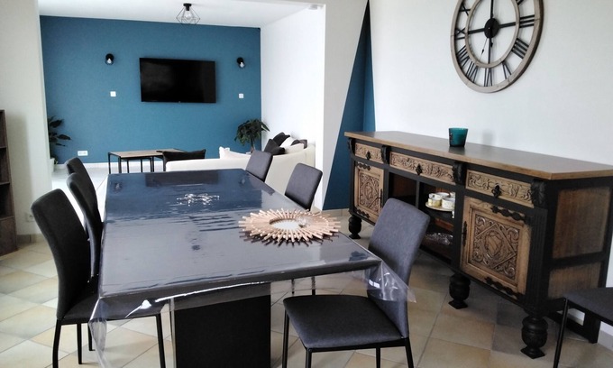 Huisnes-sur-Mer House | Maison 8 personnes, vue sur le Mont Saint Michel