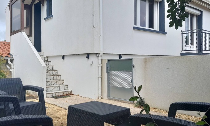 Saint-Xandre House | Maison a 5 Minutes de l Iles de ré