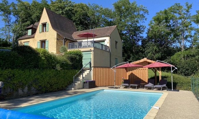 Castelnaud-la-Chapelle House | Maison a la Campagne Piscine Chauffée