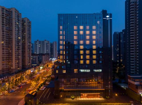 Shizhong District Hotel | Maison Albar Hotels Leshan