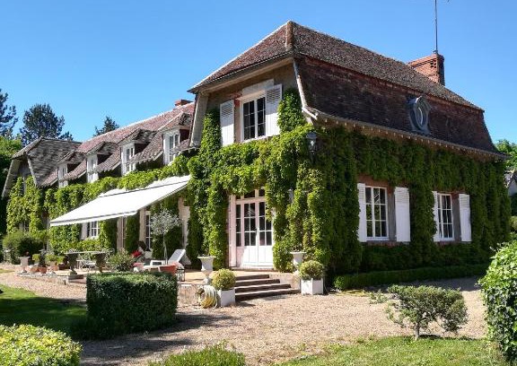 Montcresson Bed & Breakfast | Maison Angulus Ridet