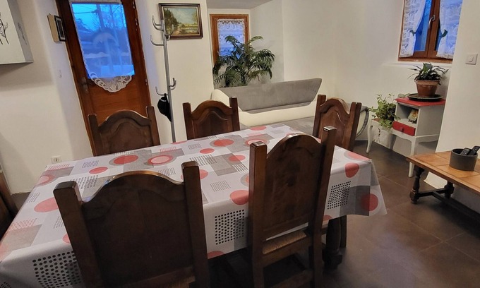 Lavoute-sur-Loire House | Maison Avec Jardin à la Campagne 6 Personnes à 12mn du Puy-en-velay