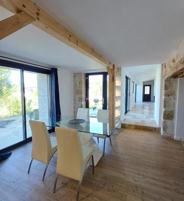 Foulayronnes Apartment | maison avec jardin 4 pers, 2 lits, billard, wifi, clim