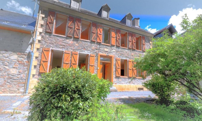 Saint-Mamet Ski Chalet | Maison Burgalat