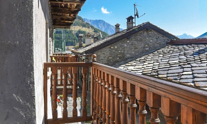 Saint-Leonard House | Maison Cupid - Privacy with a mountain view