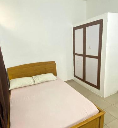Abomey-Calavi House | Maison Calme, Chambre Privée Calavi