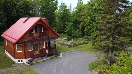 Saint-Lucien Ski Chalet | Maison-chalet sur domaine privée à l'orée de la forêt