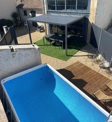 Saint-Gelais House | Maison chaleureuse avec parking sur place