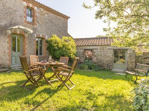Rouans House | Maison Charme Rénovée, Jardin, Proche Nantes, Familles & PMR Bienvenues - FR-1-306-1059