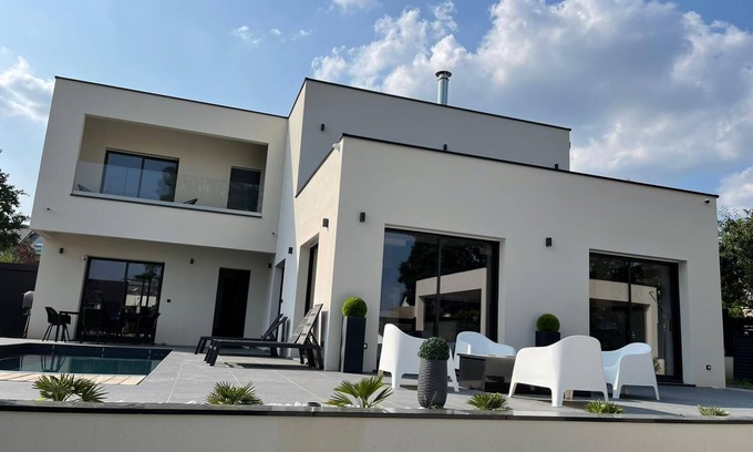 Verrieres-le-Buisson Villa | Maison Contemporaine Proche de Paris
