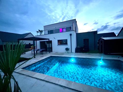 Chambray-les-Tours Villa | Maison contemporaine en plein cœur de la Touraine