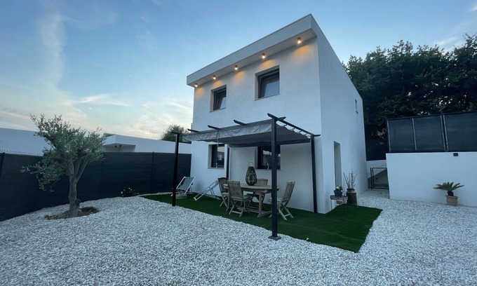 Nice House | Maison Coquette