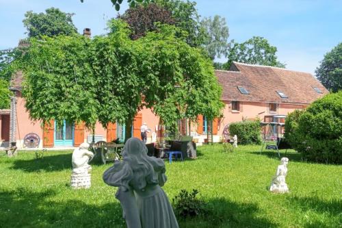 Dicy House | Maison cosy avec grand jardin, Charny-Orée-de-Puisaye