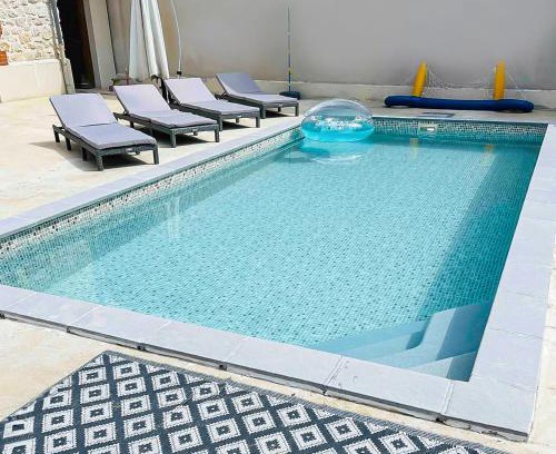 Val-de-Vesle House | Maison cosy avec jardin & piscine chauffée
