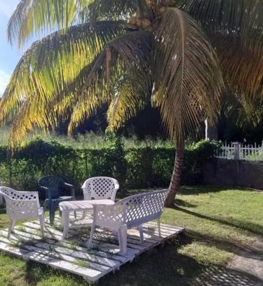 L'Houezel House | Maison cosy avec terrasse à Le Gosier 40 m²