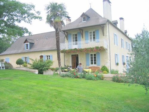Monein Bed & Breakfast | Maison d'Hôtes Canterou