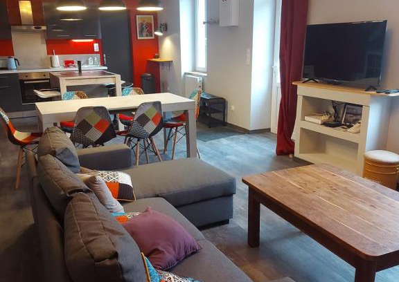 Parcay-sur-Vienne House | Maison de bourg paisible