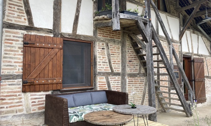 Curciat-Dongalon House | Maison de Campagne Avec Piscine