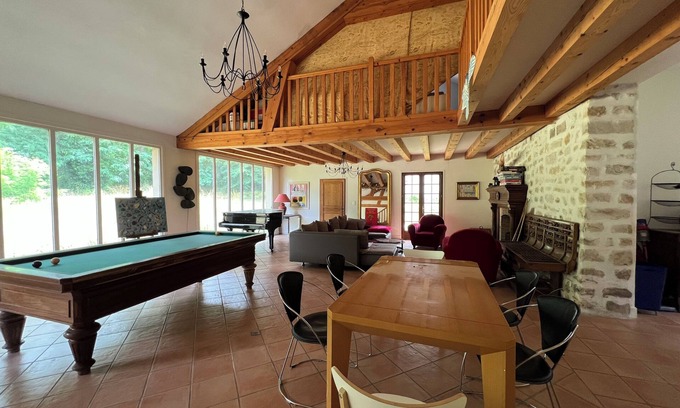 Noisy-sur-Ecole House | Maison de Campagne Familiale