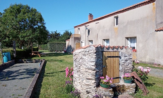 Brem Sur Mer House | Maison de Campagne, Tranquilite Assurée, et à 5kms de la mer