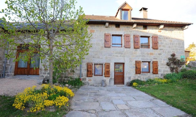 Albaret-Sainte-Marie House | Maison de charme avec vue sur la montagne à Albaret-Sainte-Marie