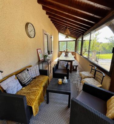 Bassillac and Auberoche House | Maison de famille chaleureuse