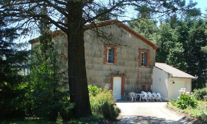 Saint-Amans-Valtoret House | Maison de Campagne