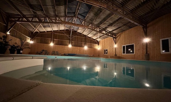 Torteval-Quesnay House | Maison de la Rivière/SPA/10 Pers