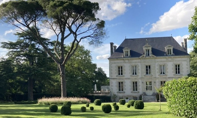 Vouille House | Maison de Maître 19ème Siècle Dans Village Calme à 15km de Poitiers