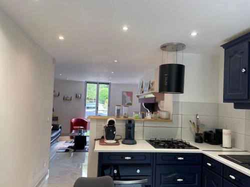 Moiremont Apartment | Maison de Maddy