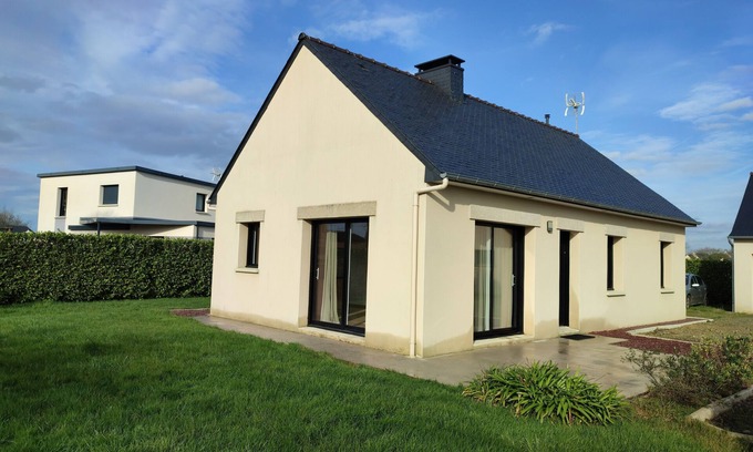 Caouennec-Lanvezeac House | Maison de Plain Pied Avec Jardin - 7 Couchages - Animaux Acceptés