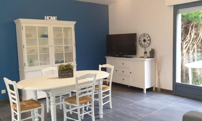 Bruay-la-Buissiere House | Maison de plain pied avec jardin