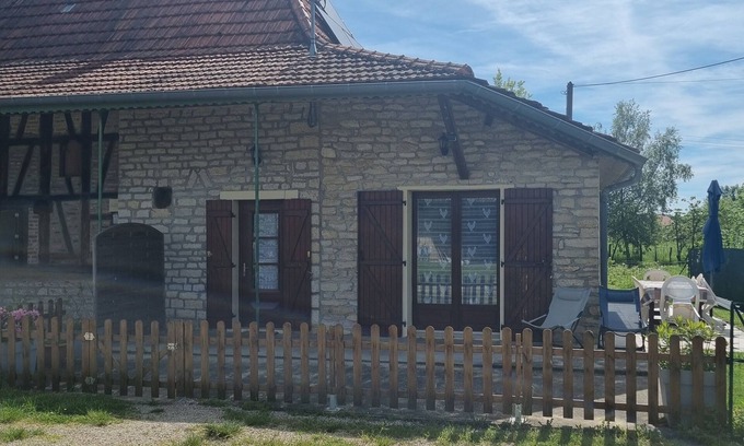 Montret House | Maison de Vacances à la Ferme en Bourgogne 4/6 Personnes